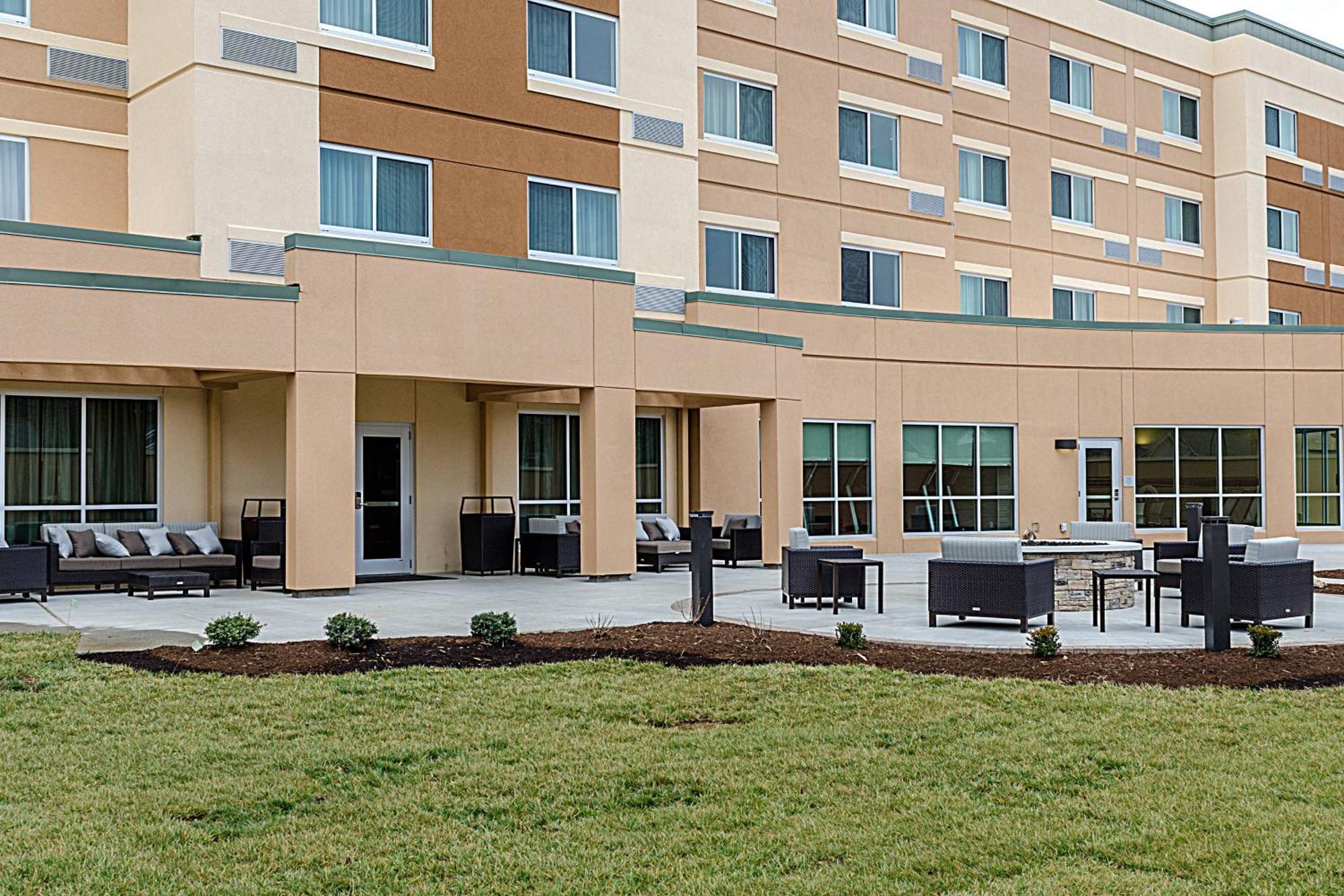 Courtyard By Marriott Somerset Eksteriør billede